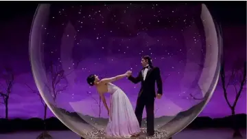 Zasłona do filmu "Om Shanti Om" #876673