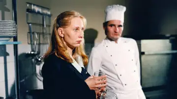 Zasłona do filmu "Dryfujące obłoki" #1102025