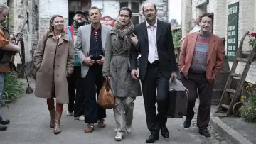 Zasłona do filmu "Jeszcze dalej niż północ" #340035