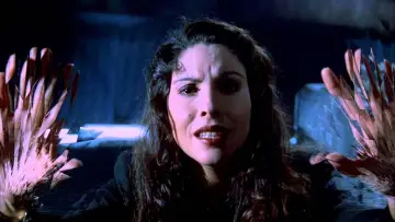 Zasłona do filmu "Hellraiser 4. Dziedzictwo Krwi" #622046