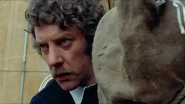 Zasłona do filmu "Nie oglądaj się teraz" #1646684