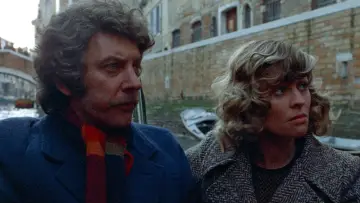 Zasłona do filmu "Nie oglądaj się teraz" #252366
