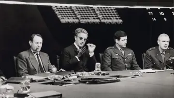 Zasłona do filmu "Doktor Strangelove, lub jak przestałem się martwić i pokochałem bombę" #659033