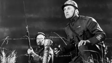 Zasłona do filmu "Ścieżki chwały" #728374