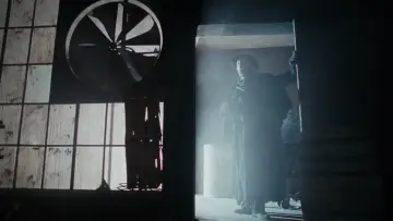 Zasłona do filmu "Człowiek Ciemności" #672381