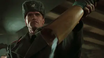Zasłona do filmu "Czerwona Gorączka" #1630459