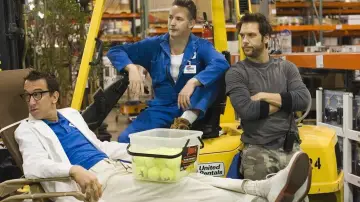 Zasłona do filmu "Pracownik miesiąca" #392124