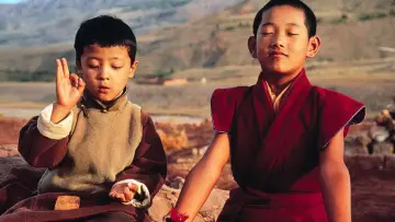 Zasłona do filmu "Kundun - życie Dalaj Lamy" #702157