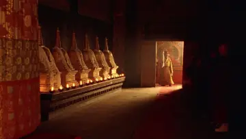 Zasłona do filmu "Kundun - życie Dalaj Lamy" #702170