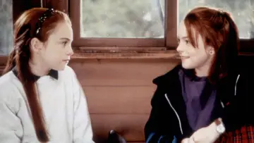 Zasłona do filmu "Nie wierzcie bliźniaczkom" #584988