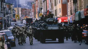 Zasłona do filmu "Stan Oblężenia" #292949