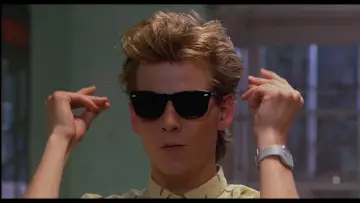 Zasłona do filmu "Koszmar z Ulicy Wiązów 2: Zemsta Freddy