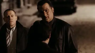 Zasłona do filmu "Siła Rażenia" #440527