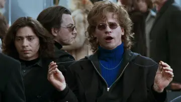Zasłona do filmu "Święty" #1532590