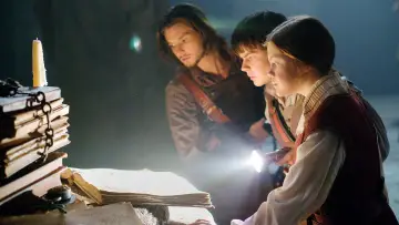 Zasłona do filmu "Opowieści z Narnii: Podróż Wędrowca do Świtu" #284706