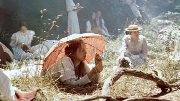 Zasłona do filmu "Piknik pod Wiszącą Skałą" #1806962