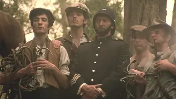 Zasłona do filmu "Piknik pod Wiszącą Skałą" #231057