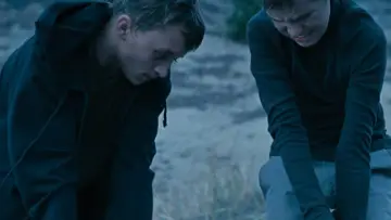 Zasłona do filmu "Powrót" #987061