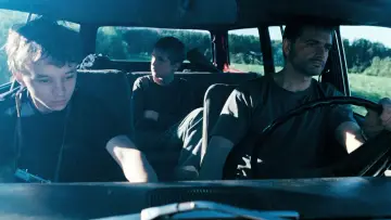 Zasłona do filmu "Powrót" #987066