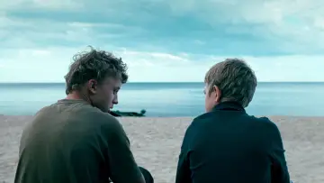 Zasłona do filmu "Powrót" #987069