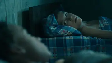 Zasłona do filmu "Powrót" #987102