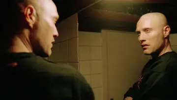 Zasłona do filmu "Diler 2 - Krew na rękach" #990123