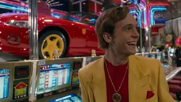 Zasłona do filmu "W krzywym zwierciadle: Wakacje w Vegas" #306052