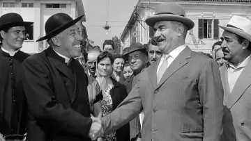 Zasłona do filmu "Don Camillo prałatem" #386756