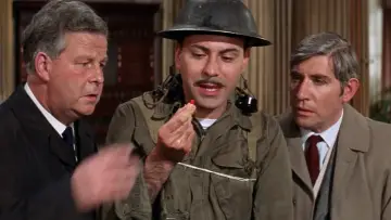 Zasłona do filmu "Inspektor Clouseau" #1012789