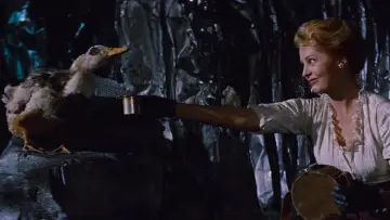 Zasłona do filmu "Podróż do wnętrza Ziemi" #891399