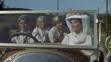 Zasłona do filmu "Nasz cudowny samochodzik" #892477