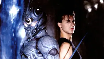 Zasłona do filmu "Guyver: bohater ciemności" #1648618