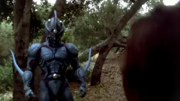 Zasłona do filmu "Guyver: bohater ciemności" #1747106