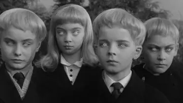 Zasłona do filmu "Wioska przeklętych" #1185359
