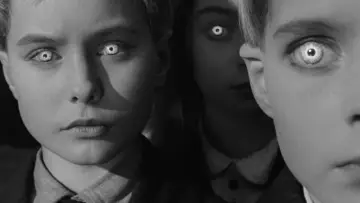 Zasłona do filmu "Wioska przeklętych" #234133