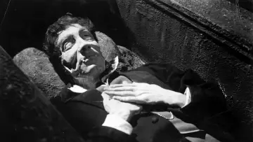 Zasłona do filmu "Horror Draculi" #229689