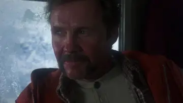 Zasłona do filmu "Uciekający pociąg" #251292