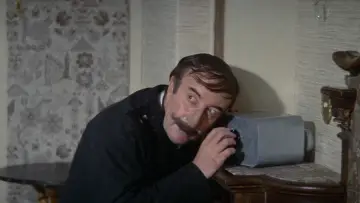 Zasłona do filmu "Powrót Różowej Pantery" #994970