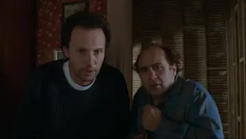 Zasłona do filmu "Wyrzuć mamę z pociągu" #1000786