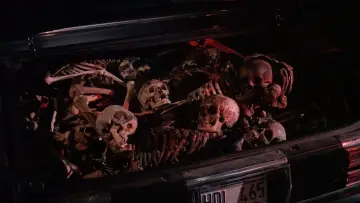 Zasłona do filmu "Na przedmieściach" #265643