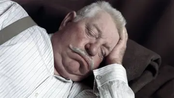 Zasłona do filmu "Człowiek z Tatuażem" #404349