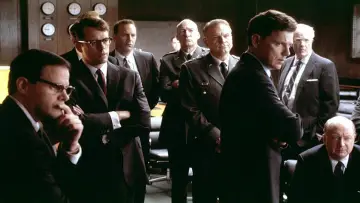 Zasłona do filmu "Trzynaście dni" #246935