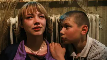 Zasłona do filmu "Lilja 4-ever" #886914