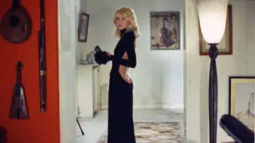 Zasłona do filmu "Tajemniczy blondyn w czarnym bucie" #247586