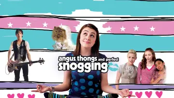 Zasłona do filmu "Angus, stringi i przytulanki" #1027518