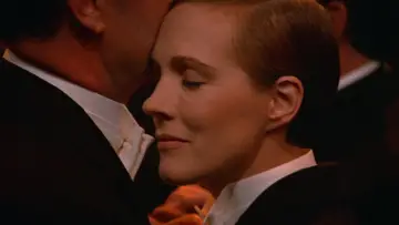 Zasłona do filmu "Victor, Victoria" #972824