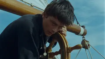 Zasłona do filmu "W pełnym słońcu" #898550