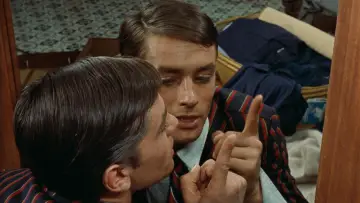 Zasłona do filmu "W pełnym słońcu" #898561
