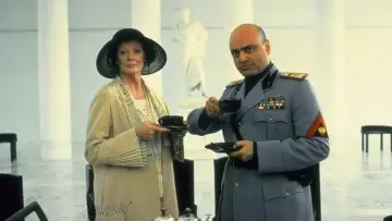 Zasłona do filmu "Herbatka z Mussolinim" #435675