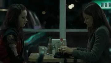 Zasłona do filmu "I wszystko lśni" #997422